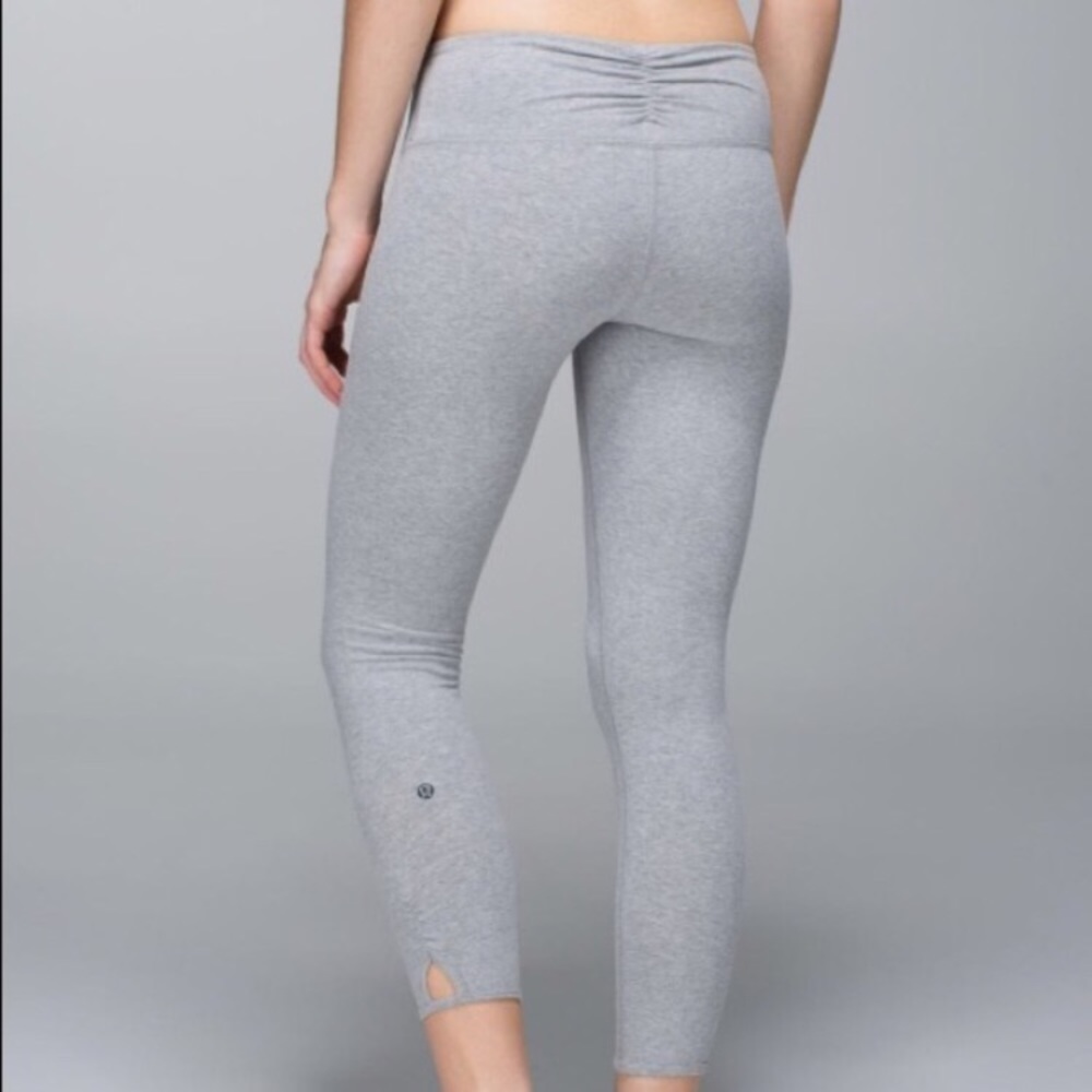 Lululemon Dhanurasana II Leggings